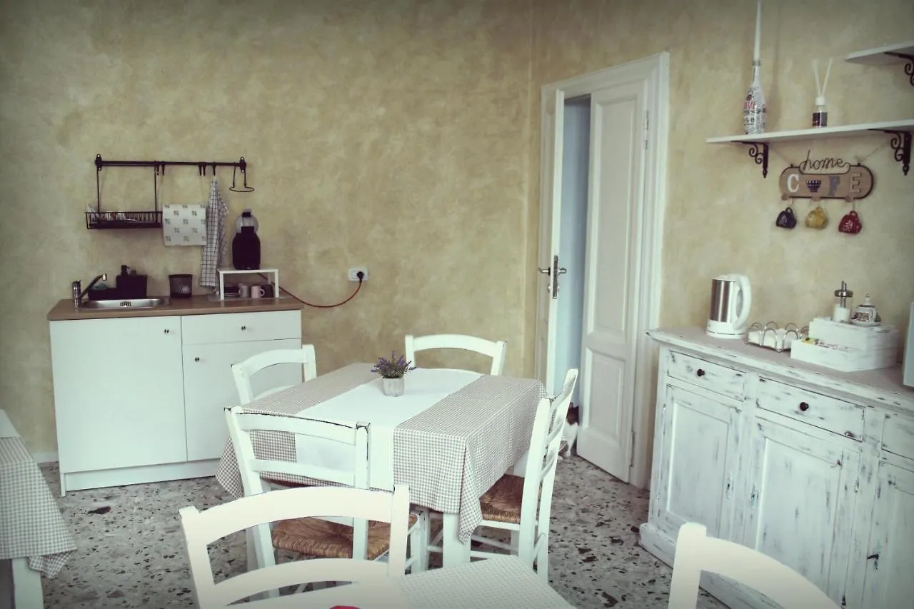 B&B Red House Garlate Italien