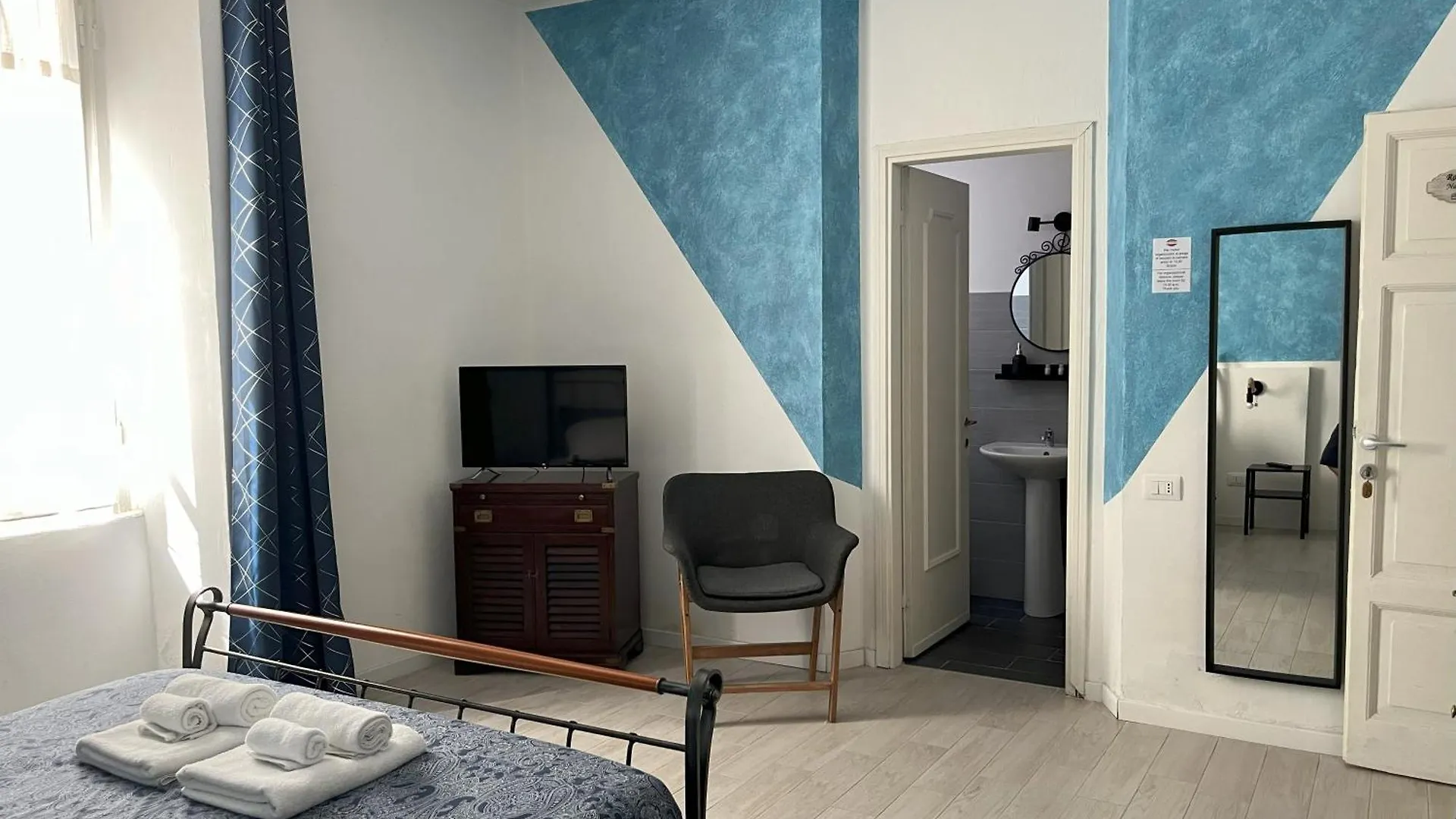 B&B Red House Garlate Italien